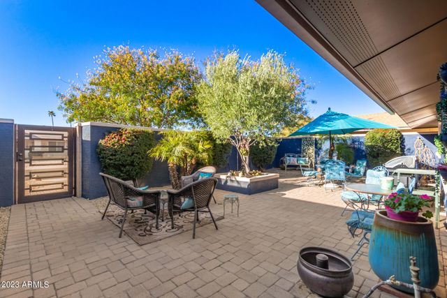 17203 N LIME ROCK Drive, Sun City, AZ 85373