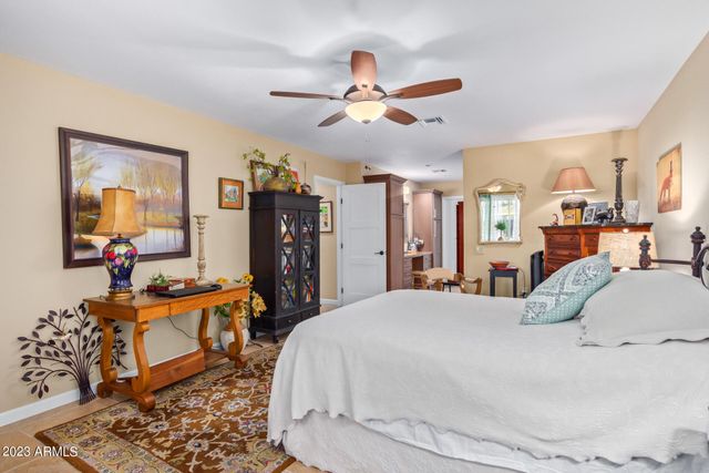 17203 N LIME ROCK Drive, Sun City, AZ 85373