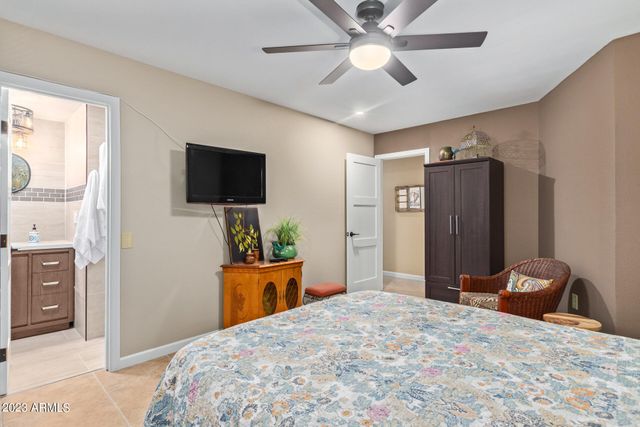 17203 N LIME ROCK Drive, Sun City, AZ 85373