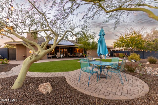 17203 N LIME ROCK Drive, Sun City, AZ 85373