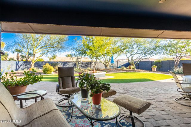 17203 N LIME ROCK Drive, Sun City, AZ 85373