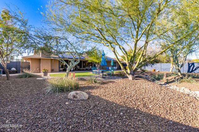 17203 N LIME ROCK Drive, Sun City, AZ 85373