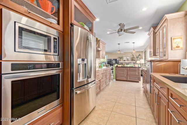 17203 N LIME ROCK Drive, Sun City, AZ 85373