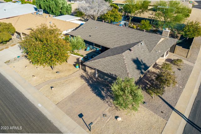 17203 N LIME ROCK Drive, Sun City, AZ 85373