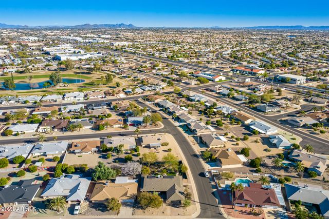 17203 N LIME ROCK Drive, Sun City, AZ 85373