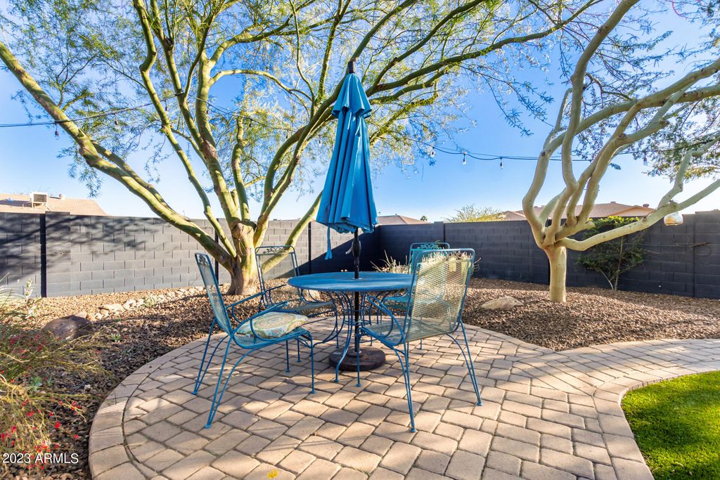 Image 52 of property listing at 17203 N LIME ROCK Drive, Sun City, AZ 85373