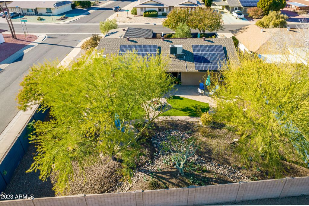 Image 59 of property listing at 17203 N LIME ROCK Drive, Sun City, AZ 85373
