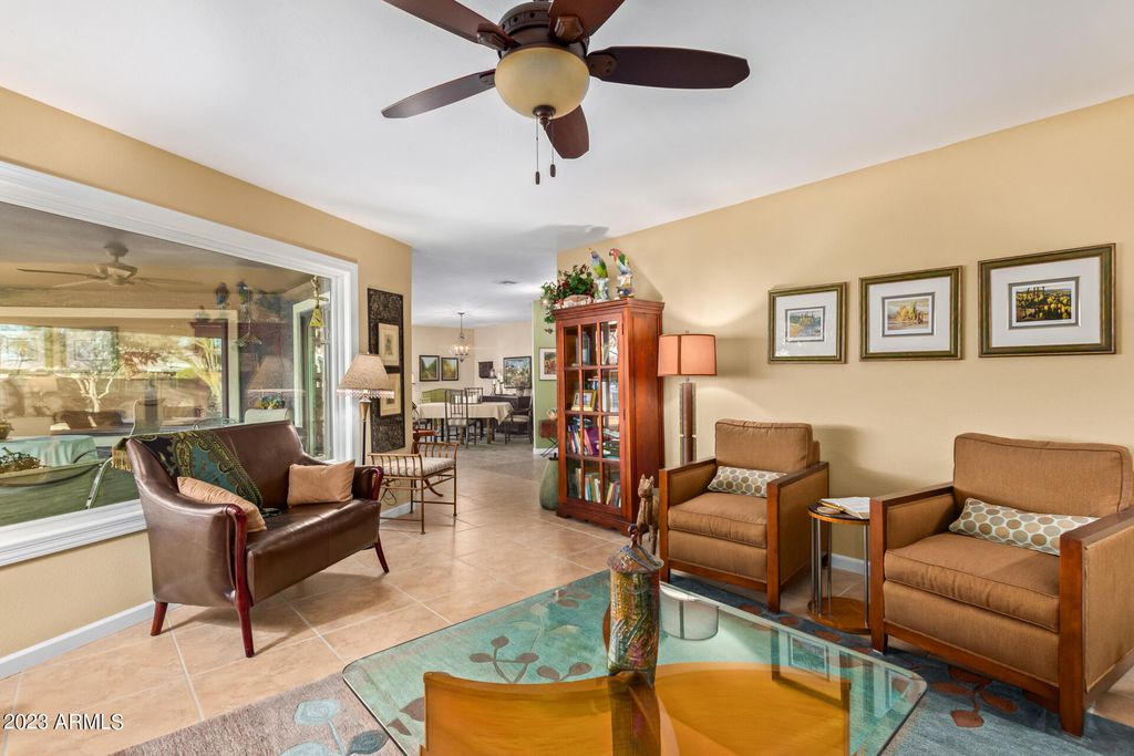 Image 8 of property listing at 17203 N LIME ROCK Drive, Sun City, AZ 85373