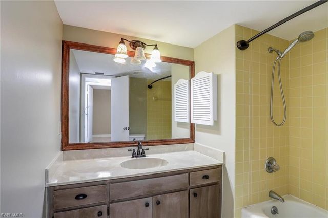1200 Cherrystone CT B108, Naples, FL 34102
