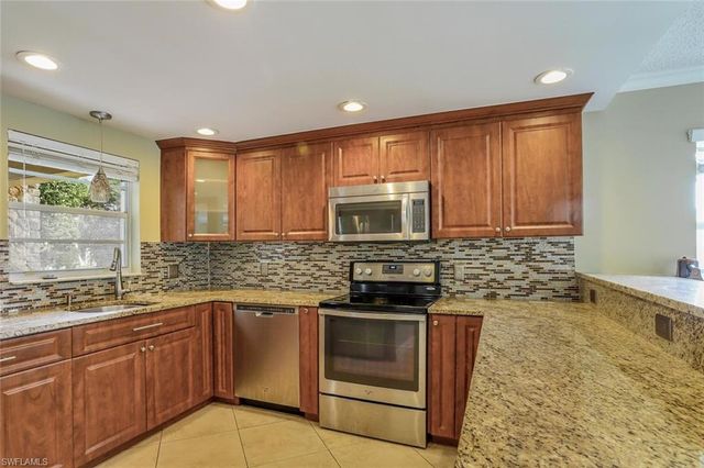 1200 Cherrystone CT B108, Naples, FL 34102