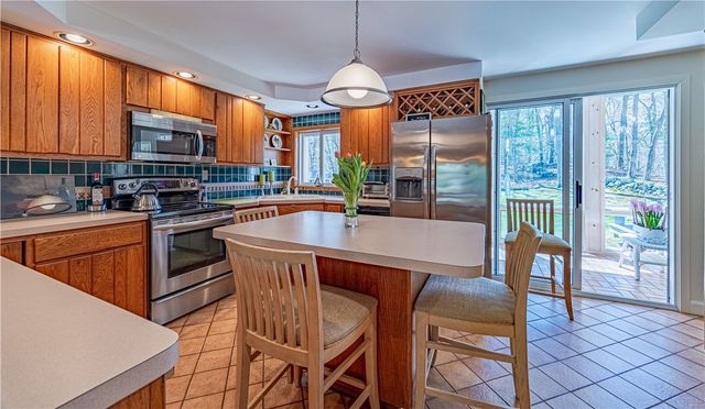 282 Byron Randall Road, Scituate, RI 02857