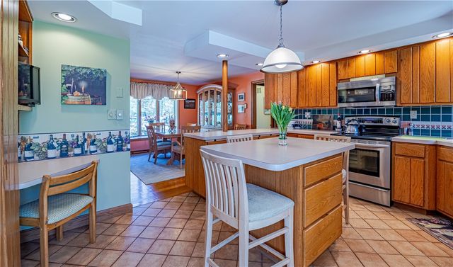 282 Byron Randall Road, Scituate, RI 02857