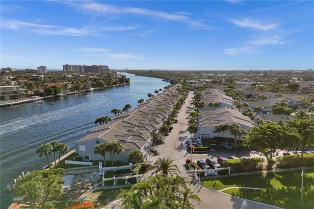 876 Jeffery St, Boca Raton, FL 33487