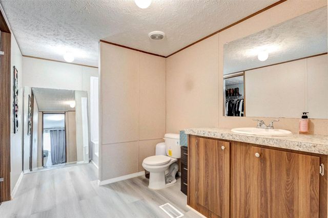 22 Road 5012, Cleveland, TX 77327