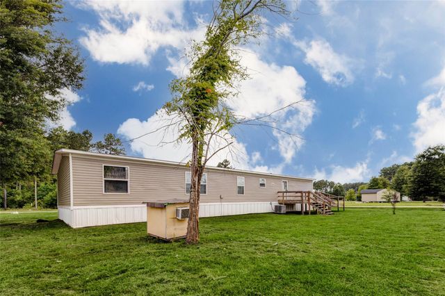 22 Road 5012, Cleveland, TX 77327