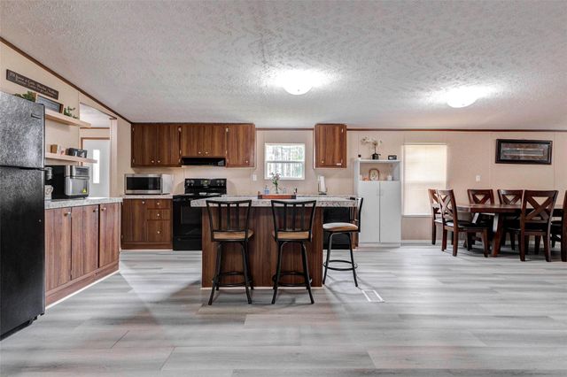 22 Road 5012, Cleveland, TX 77327
