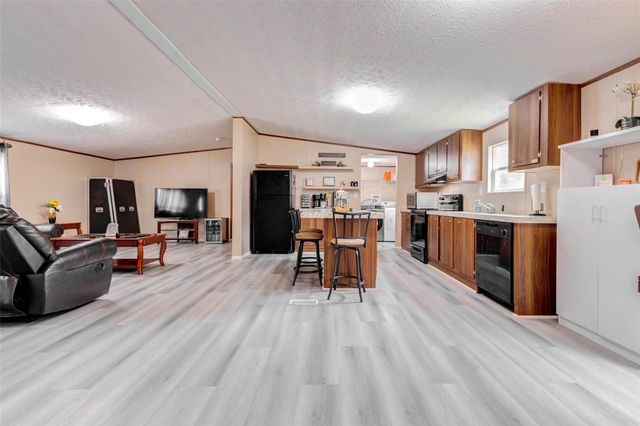 22 Road 5012, Cleveland, TX 77327