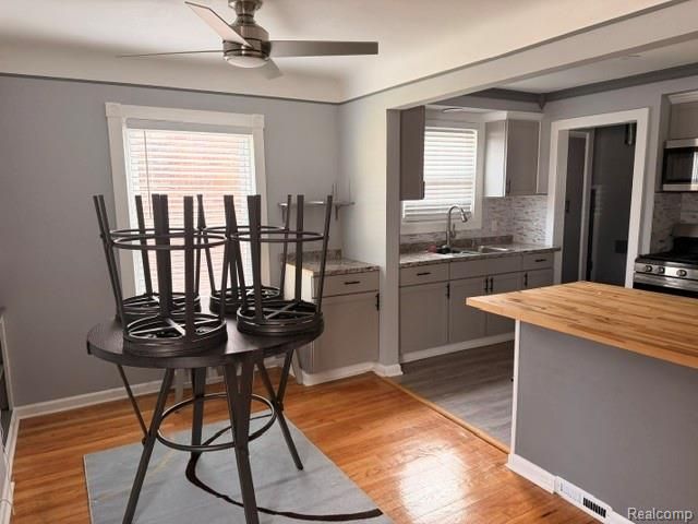 20055 Mark Twain Street, Detroit, MI 48235