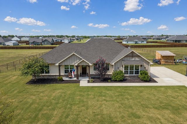 8382 Abner Road, Oak Ridge, TX 75161