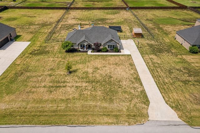 8382 Abner Road, Oak Ridge, TX 75161