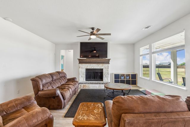 8382 Abner Road, Oak Ridge, TX 75161