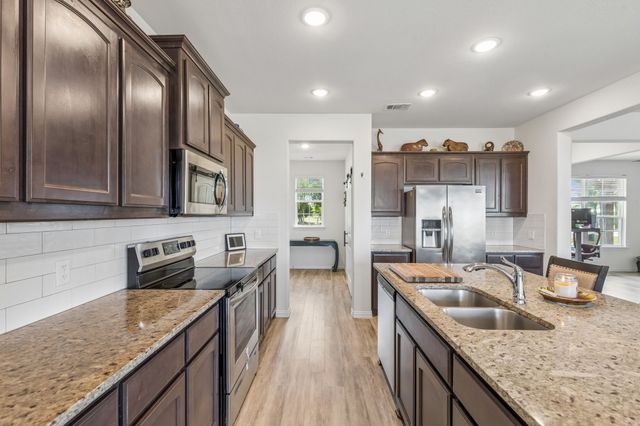 8382 Abner Road, Oak Ridge, TX 75161
