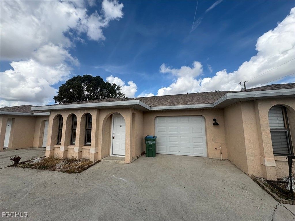 405 SE Van Loon TER B, Cape Coral, FL 33990