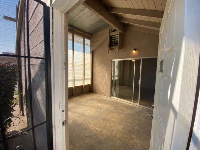 366 E El Paso Avenue, Fresno, CA 93720