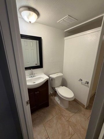 366 E El Paso Avenue, Fresno, CA 93720