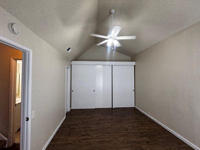 366 E El Paso Avenue, Fresno, CA 93720