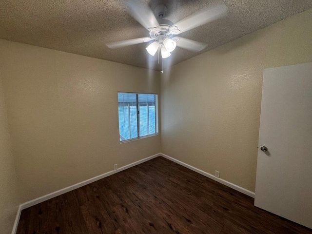 366 E El Paso Avenue, Fresno, CA 93720