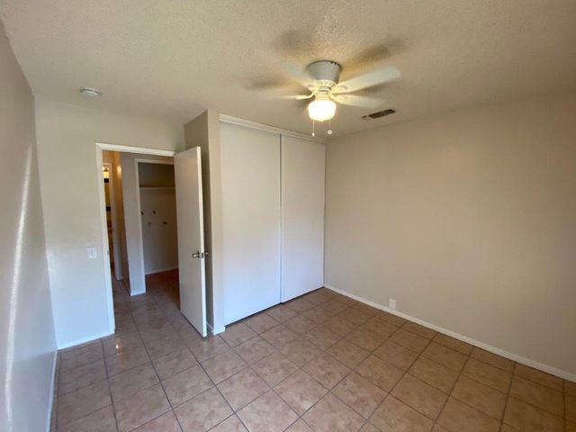 366 E El Paso Avenue, Fresno, CA 93720