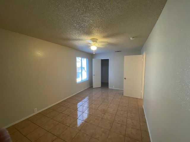 366 E El Paso Avenue, Fresno, CA 93720