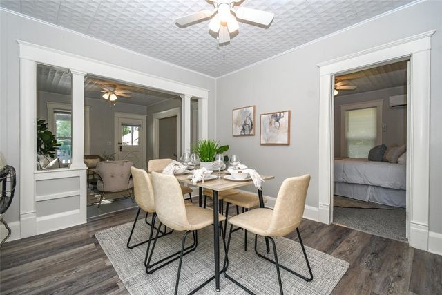 316 N Mckinnon Avenue, Gentry, AR 72734