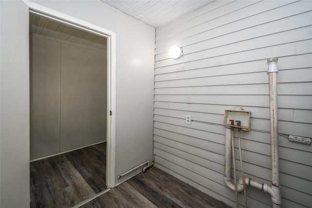 316 N Mckinnon Avenue, Gentry, AR 72734