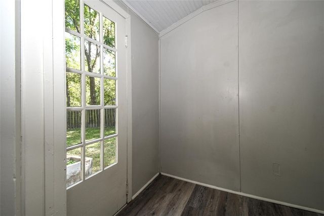 316 N Mckinnon Avenue, Gentry, AR 72734