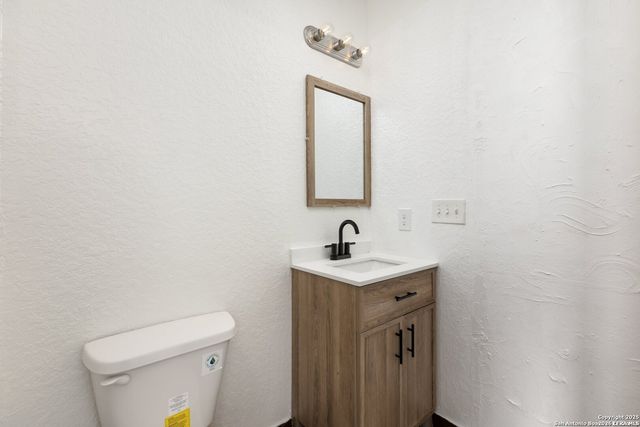 10235 Old Corpus Christi, San Antonio, TX 78223