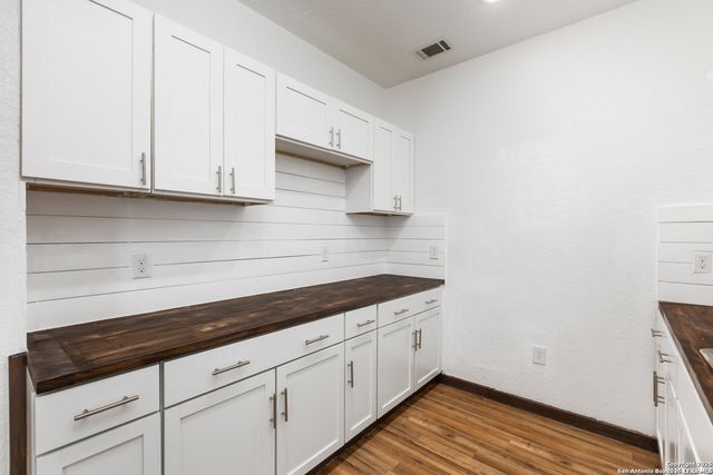 10235 Old Corpus Christi, San Antonio, TX 78223