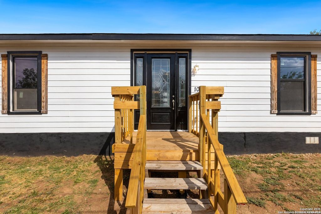 10235 Old Corpus Christi, San Antonio, TX 78223