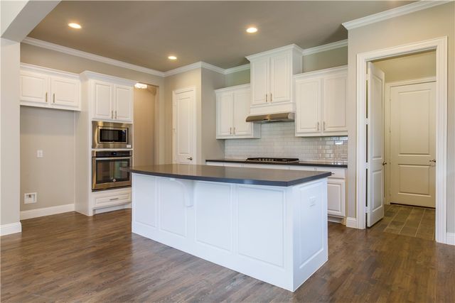 8513 Pine Valley Drive, Mckinney, TX 75070