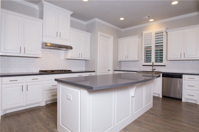 8513 Pine Valley Drive, Mckinney, TX 75070