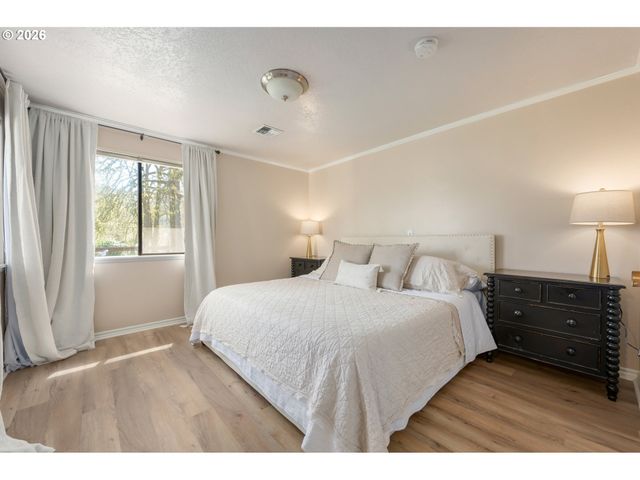 41536 MCKENZIE Hwy, Springfield, OR 97478