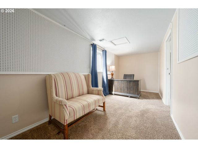 41536 MCKENZIE Hwy, Springfield, OR 97478