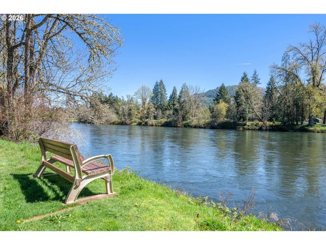 41536 MCKENZIE Hwy, Springfield, OR 97478