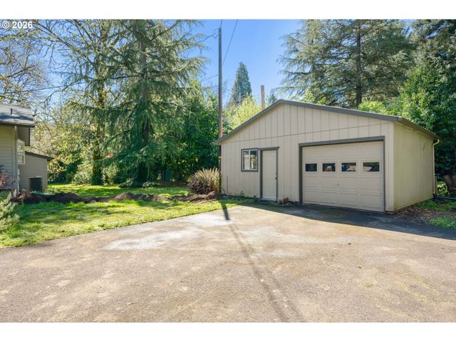 41536 MCKENZIE Hwy, Springfield, OR 97478