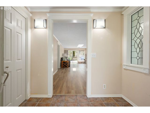 41536 MCKENZIE Hwy, Springfield, OR 97478