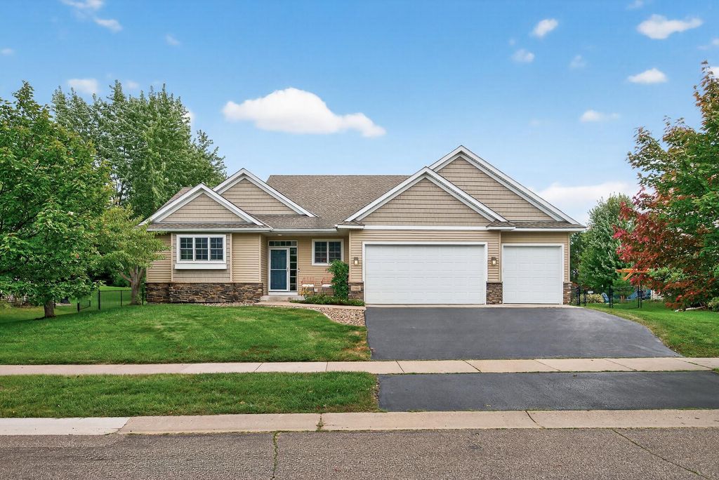 3986 Landings Drive, Minnetrista, MN 55375