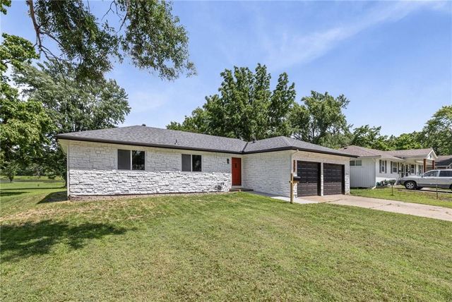 724 S Hamilton Street, Olathe, KS 66061