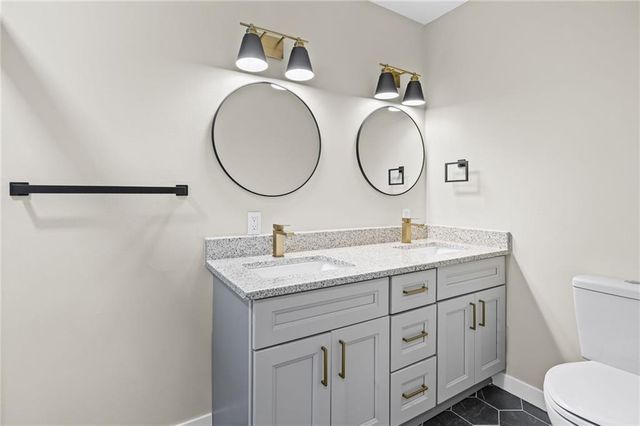 724 S Hamilton Street, Olathe, KS 66061