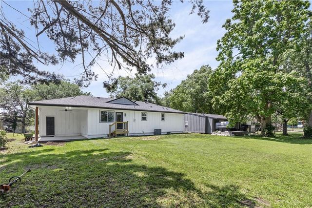 724 S Hamilton Street, Olathe, KS 66061